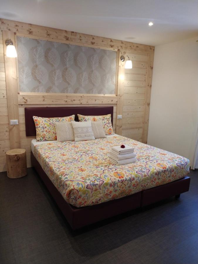 Ledro Lake Suite "Pur" Mezzolago Exteriör bild