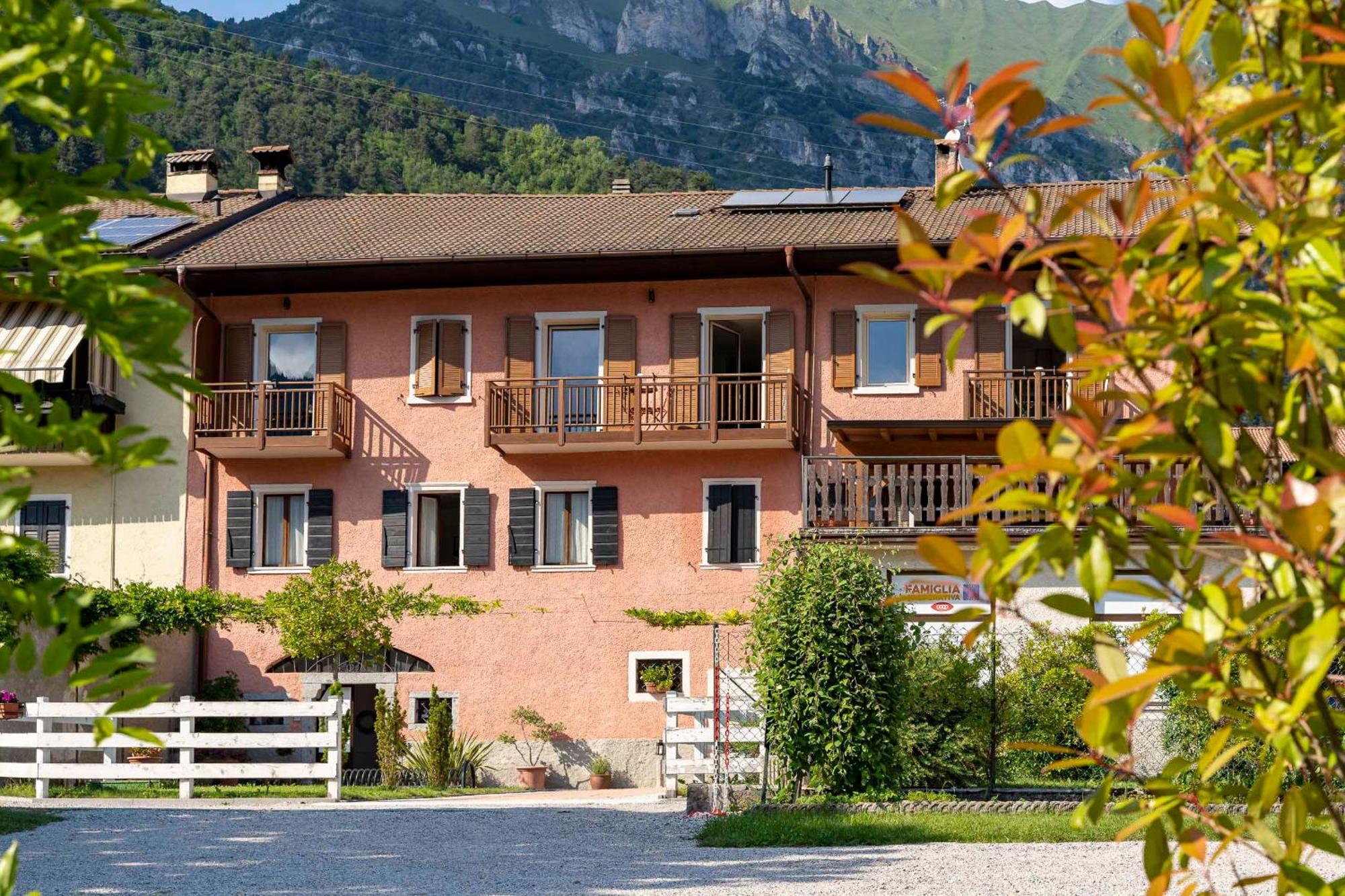 Ledro Lake Suite "Pur" Mezzolago Exteriör bild
